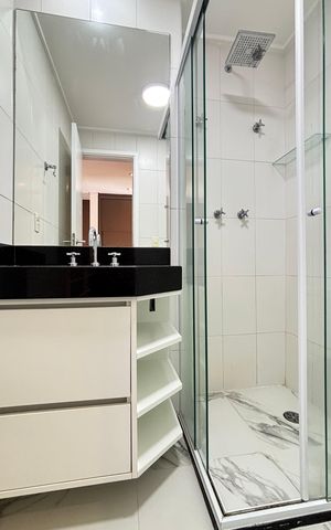 Apartamento à venda com 64m², 1 quarto e 2 vagas Apartamento à venda com 64m², 1 quarto e 2 vagasBanheiro da Suíte