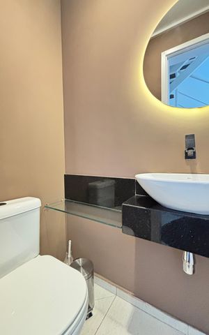Apartamento à venda com 64m², 1 quarto e 2 vagas Apartamento à venda com 64m², 1 quarto e 2 vagasLavabo