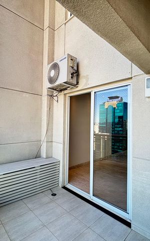 Apartamento à venda com 64m², 1 quarto e 2 vagas Apartamento à venda com 64m², 1 quarto e 2 vagasVaranda