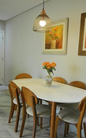 Apartamento à venda com 72m², 2 quartos e 2 vagasSala