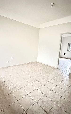 Casa para alugar com 74m², 2 quartos e sem vaga Casa para alugar com 74m², 2 quartos e sem vagaSala