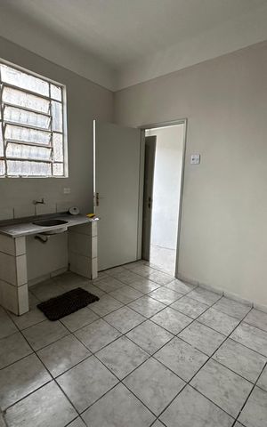 Casa para alugar com 74m², 2 quartos e sem vaga Casa para alugar com 74m², 2 quartos e sem vagaCozinha