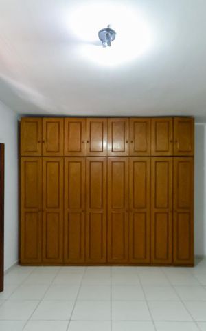 Casa à venda com 187m², 4 quartos e 2 vagas Casa à venda com 187m², 4 quartos e 2 vagasSuíte 1