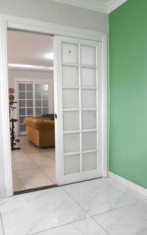 Casa para alugar com 600m², 5 quartos e 6 vagasCozinha