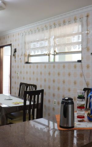 Casa à venda com 226m², 4 quartos e 2 vagasCozinha