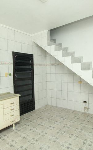 Casa para alugar com 120m², 3 quartos e 1 vaga Casa para alugar com 120m², 3 quartos e 1 vagaCozinha - Edícula