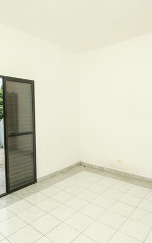 Casa para alugar com 120m², 3 quartos e 1 vaga Casa para alugar com 120m², 3 quartos e 1 vagaQuarto
