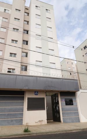 Apartamento para alugar com 69m², 2 quartos e 1 vagaFachada e portaria