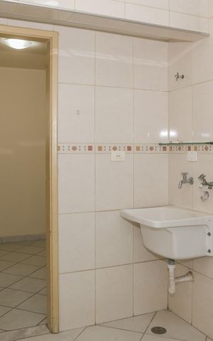 Apartamento à venda com 96m², 3 quartos e 2 vagas Apartamento à venda com 96m², 3 quartos e 2 vagasÁrea de Serviço
