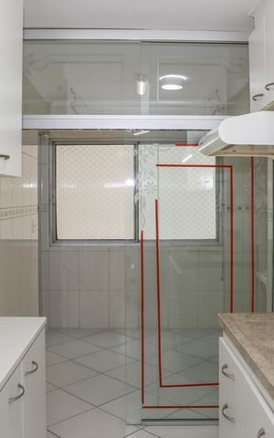 Apartamento à venda com 96m², 3 quartos e 2 vagas Apartamento à venda com 96m², 3 quartos e 2 vagasCozinha