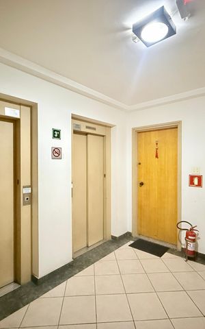Apartamento à venda com 64m², 2 quartos e 1 vaga Apartamento à venda com 64m², 2 quartos e 1 vagaHall Apartamento