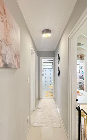 Apartamento à venda com 64m², 2 quartos e 1 vaga Apartamento à venda com 64m², 2 quartos e 1 vagaCorredor Quartos
