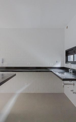 Casa de condomínio à venda com 140m², 2 quartos e 3 vagas Casa de condomínio à venda com 140m², 2 quartos e 3 vagasCozinha