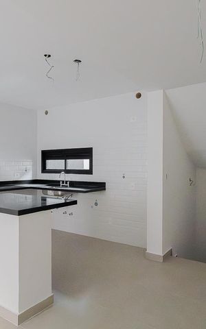 Casa de condomínio à venda com 140m², 2 quartos e 3 vagas Casa de condomínio à venda com 140m², 2 quartos e 3 vagasCozinha