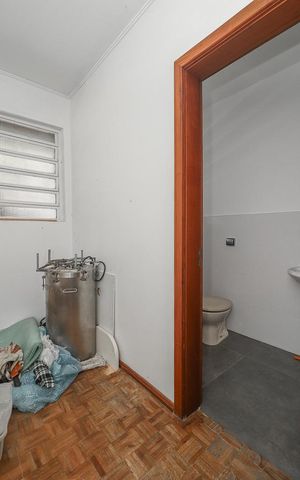 Casa para alugar com 232m², 3 quartos e 2 vagasQuarto de Serviço