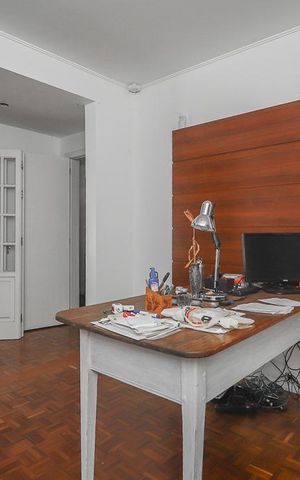 Casa para alugar com 232m², 3 quartos e 2 vagasEscritório