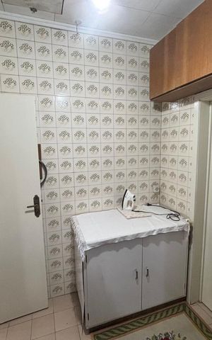 Casa à venda com 400m², 2 quartos e 3 vagas Casa à venda com 400m², 2 quartos e 3 vagasÁrea de serviço
