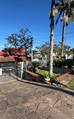 Casa à venda com 400m², 2 quartos e 3 vagas Casa à venda com 400m², 2 quartos e 3 vagasÁrea comum