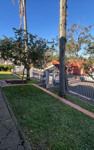 Casa à venda com 400m², 2 quartos e 3 vagas Casa à venda com 400m², 2 quartos e 3 vagasÁrea comum