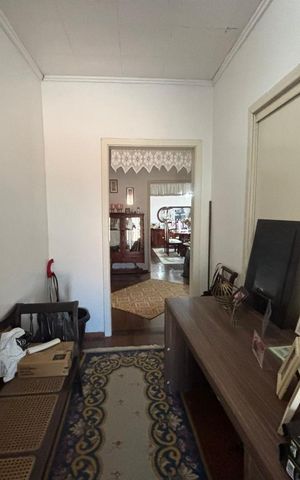 Casa à venda com 400m², 2 quartos e 3 vagas Casa à venda com 400m², 2 quartos e 3 vagasCorredor