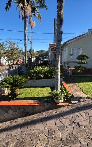 Casa à venda com 400m², 2 quartos e 3 vagas Casa à venda com 400m², 2 quartos e 3 vagasÁrea comum