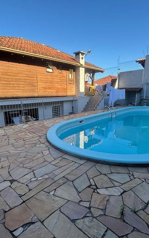 Casa à venda com 400m², 2 quartos e 3 vagas Casa à venda com 400m², 2 quartos e 3 vagasÁrea comum