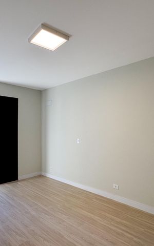 Apartamento à venda com 135m², 4 quartos e 3 vagas Apartamento à venda com 135m², 4 quartos e 3 vagasSuíte