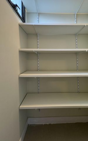 Apartamento à venda com 135m², 4 quartos e 3 vagas Apartamento à venda com 135m², 4 quartos e 3 vagasDespensa