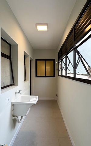 Apartamento à venda com 135m², 4 quartos e 3 vagas Apartamento à venda com 135m², 4 quartos e 3 vagasÁrea de Serviço