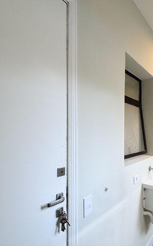 Apartamento à venda com 135m², 4 quartos e 3 vagas Apartamento à venda com 135m², 4 quartos e 3 vagasÁrea de Serviço