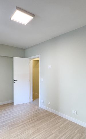 Apartamento à venda com 135m², 4 quartos e 3 vagas Apartamento à venda com 135m², 4 quartos e 3 vagasQuarto 2