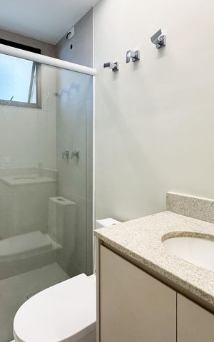 Apartamento à venda com 135m², 4 quartos e 3 vagas Apartamento à venda com 135m², 4 quartos e 3 vagasBanheiro Social