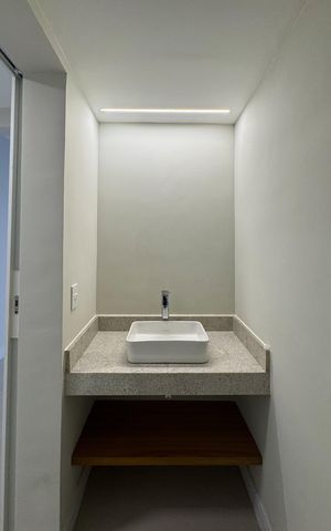 Apartamento à venda com 135m², 4 quartos e 3 vagas Apartamento à venda com 135m², 4 quartos e 3 vagasLavabo