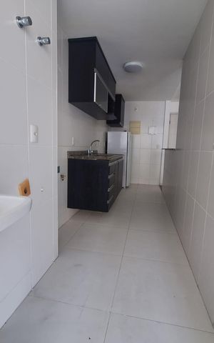Apartamento à venda com 70m², 2 quartos e 1 vagaÁrea de serviço