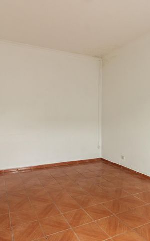 Casa para alugar com 300m², 2 quartos e 1 vaga Casa para alugar com 300m², 2 quartos e 1 vagaSala
