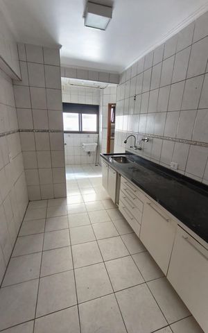 Apartamento à venda com 75m², 3 quartos e 2 vagas Apartamento à venda com 75m², 3 quartos e 2 vagasCozinha