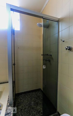 Apartamento para alugar com 279m², 5 quartos e 6 vagas