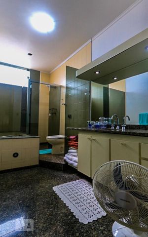 Apartamento para alugar com 279m², 5 quartos e 6 vagas