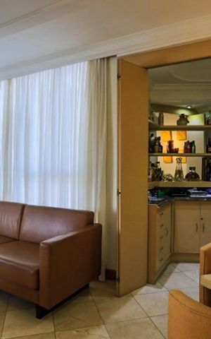 Apartamento para alugar com 279m², 5 quartos e 6 vagas