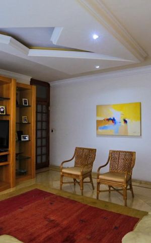 Apartamento para alugar com 279m², 5 quartos e 6 vagas