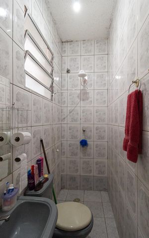 Casa para alugar com 180m², 1 quarto e 2 vagas Casa para alugar com 180m², 1 quarto e 2 vagasBanheiro