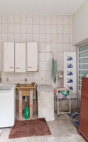 Casa para alugar com 180m², 1 quarto e 2 vagas Casa para alugar com 180m², 1 quarto e 2 vagasÁrea de serviço