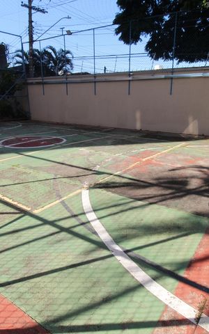 Apartamento para alugar com 80m², 3 quartos e 1 vagaÁrea comum - Quadra Esportiva