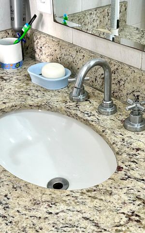 Apartamento à venda com 140m², 3 quartos e 3 vagas Apartamento à venda com 140m², 3 quartos e 3 vagasBanheiro 1