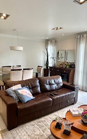 Apartamento à venda com 140m², 3 quartos e 3 vagas Apartamento à venda com 140m², 3 quartos e 3 vagasSala
