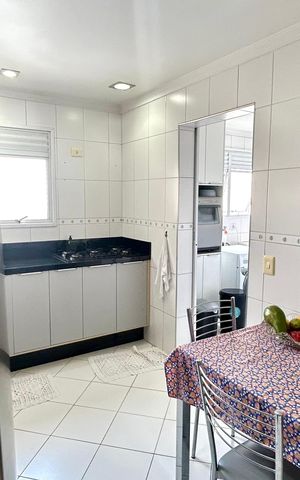 Apartamento à venda com 140m², 3 quartos e 3 vagas Apartamento à venda com 140m², 3 quartos e 3 vagasCozinha