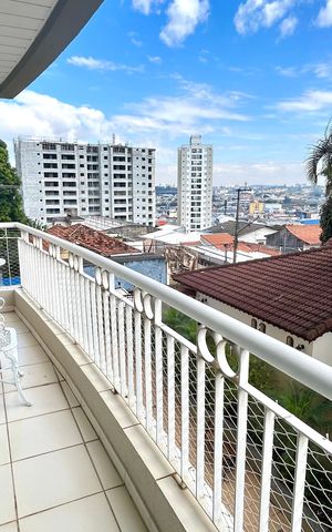 Apartamento à venda com 140m², 3 quartos e 3 vagas Apartamento à venda com 140m², 3 quartos e 3 vagasVaranda da Sala