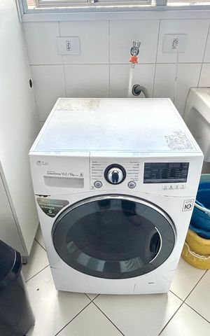 Apartamento à venda com 140m², 3 quartos e 3 vagas Apartamento à venda com 140m², 3 quartos e 3 vagasÁrea de Serviço