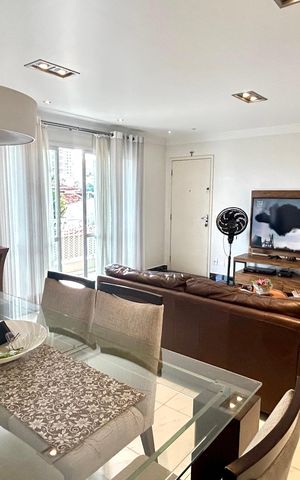 Apartamento à venda com 140m², 3 quartos e 3 vagas Apartamento à venda com 140m², 3 quartos e 3 vagasSala