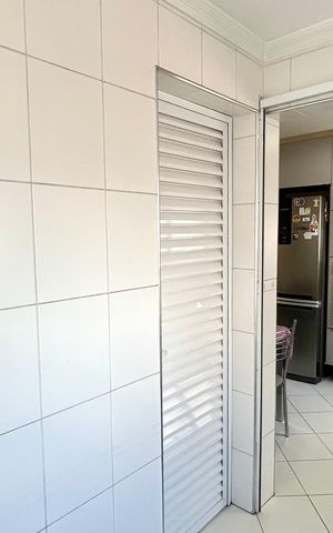 Apartamento à venda com 140m², 3 quartos e 3 vagas Apartamento à venda com 140m², 3 quartos e 3 vagasÁrea de Serviço